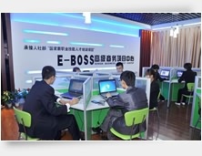 初中畢業后的學業規劃 電腦技術培訓與職業發展路徑解析